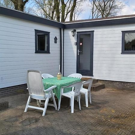 Cosy Garden Familie Chalet Tot 4 Personen Op De Veluwe Bungalowpark De Kern Putten Exterior foto
