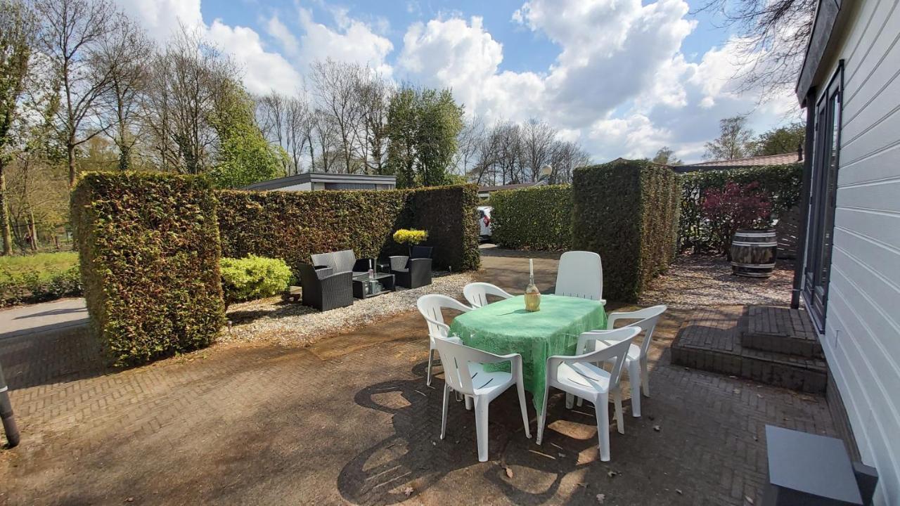 Cosy Garden Familie Chalet Tot 4 Personen Op De Veluwe Bungalowpark De Kern Putten Exterior foto