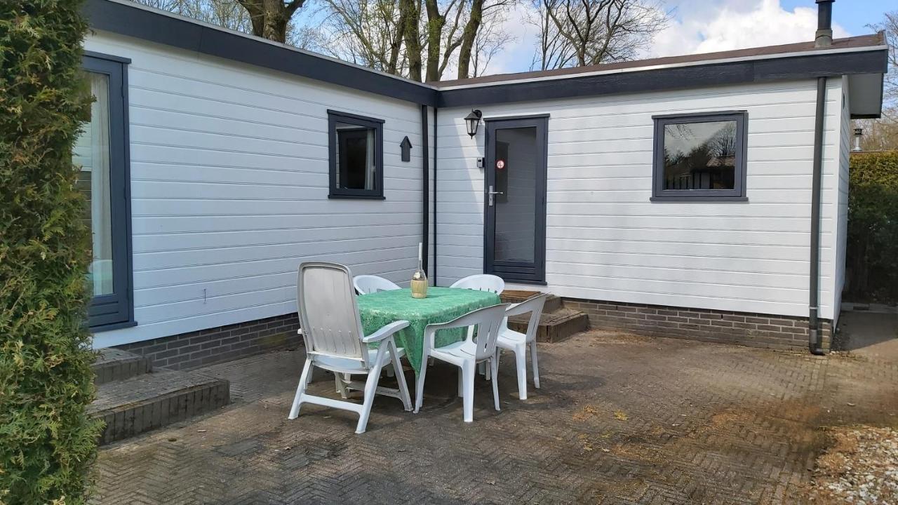 Cosy Garden Familie Chalet Tot 4 Personen Op De Veluwe Bungalowpark De Kern Putten Exterior foto