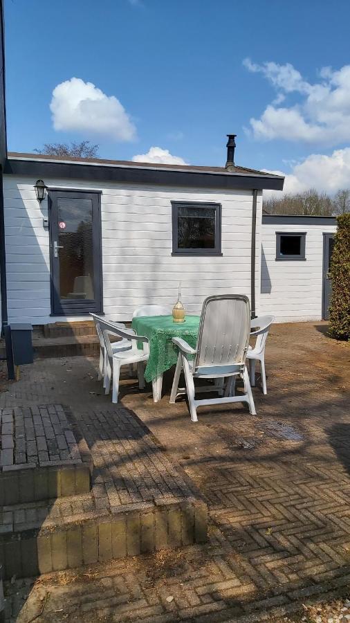 Cosy Garden Familie Chalet Tot 4 Personen Op De Veluwe Bungalowpark De Kern Putten Exterior foto