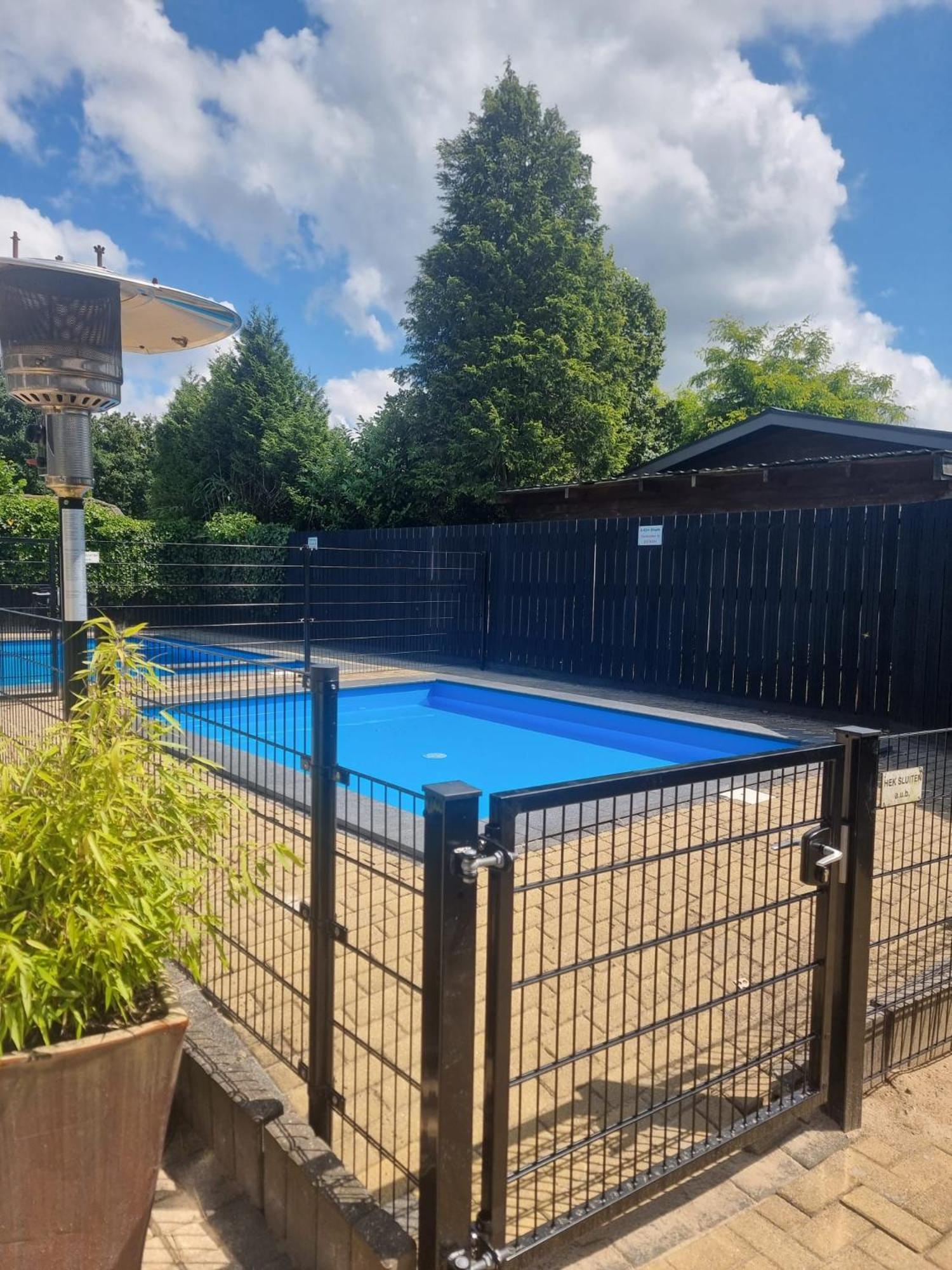 Cosy Garden Familie Chalet Tot 4 Personen Op De Veluwe Bungalowpark De Kern Putten Exterior foto